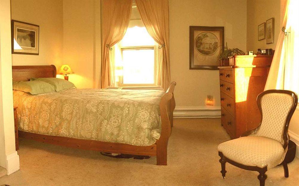 Homeport Historic B&B Saint John Bagian luar foto