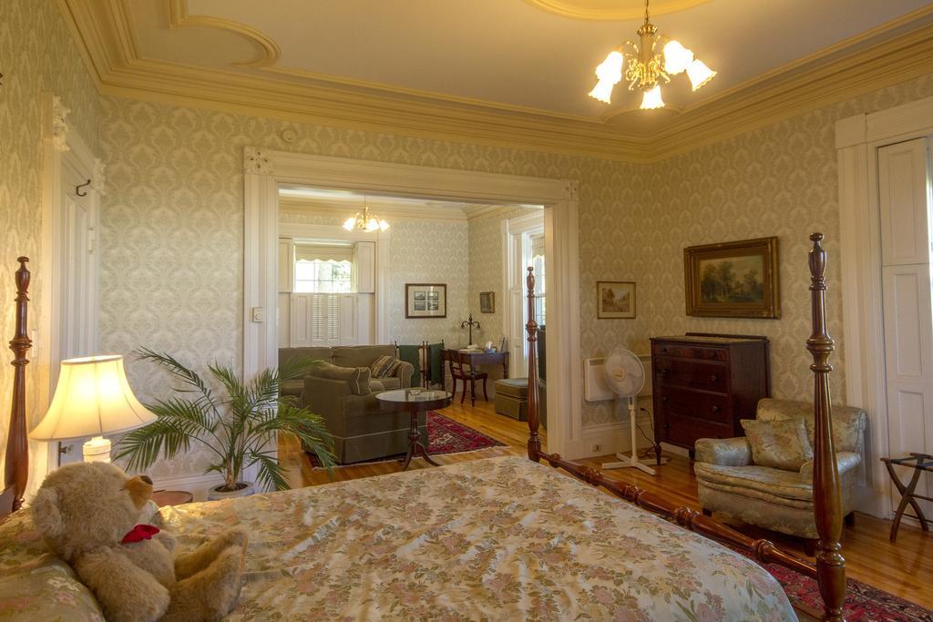 Homeport Historic B&B Saint John Bagian luar foto