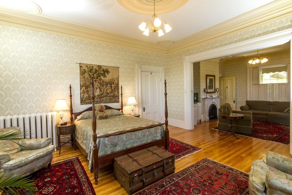 Homeport Historic B&B Saint John Bagian luar foto