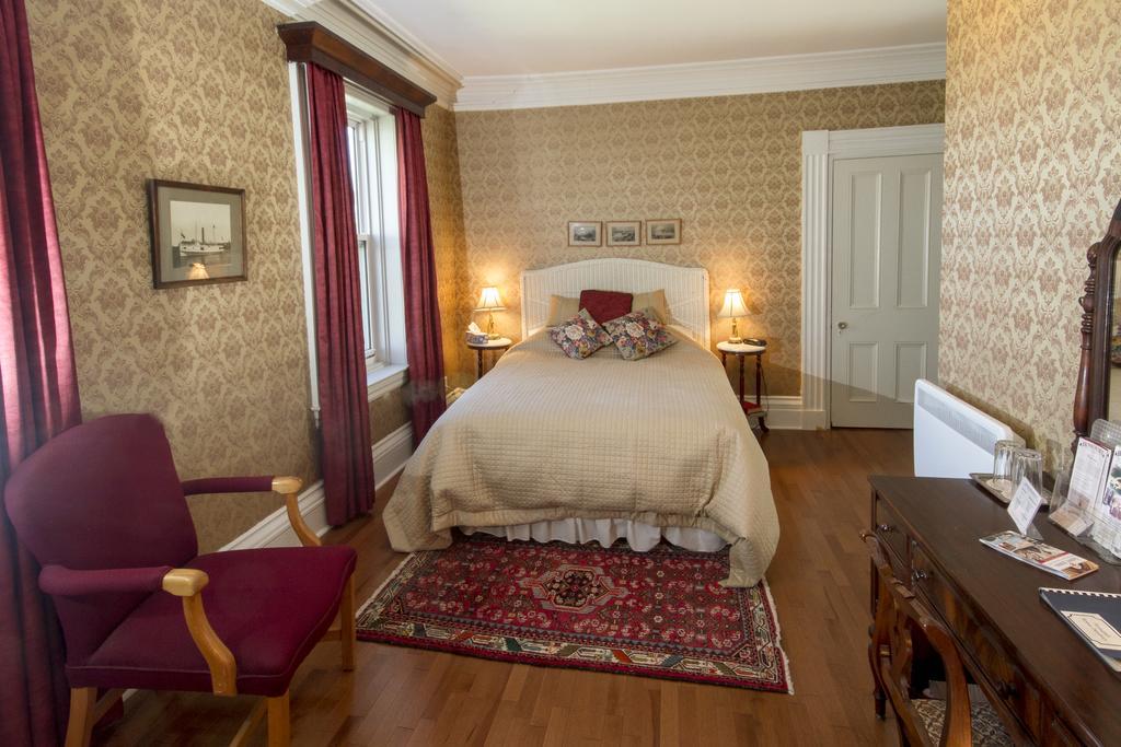 Homeport Historic B&B Saint John Bagian luar foto