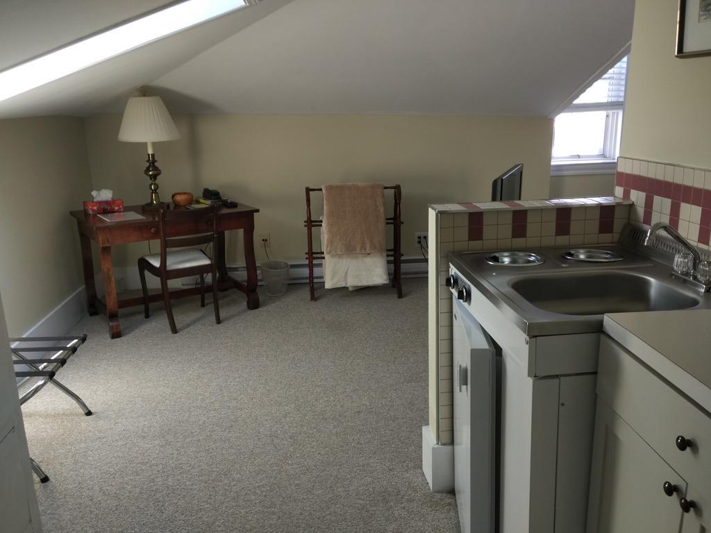 Homeport Historic B&B Saint John Bagian luar foto