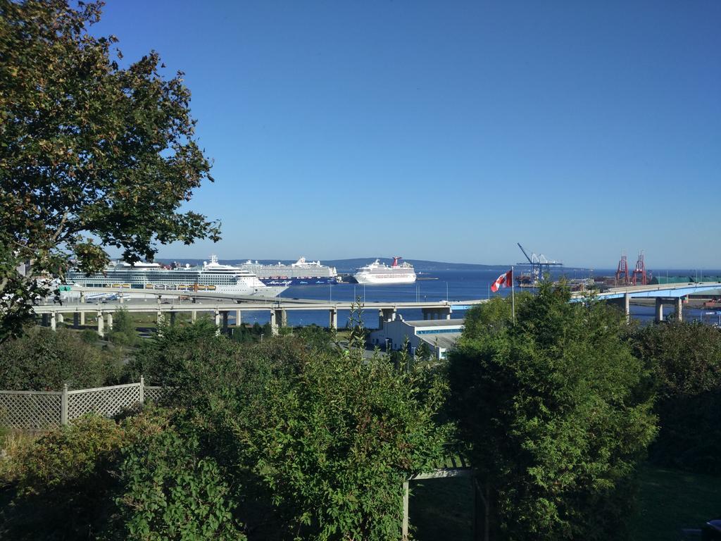 Homeport Historic B&B Saint John Bagian luar foto